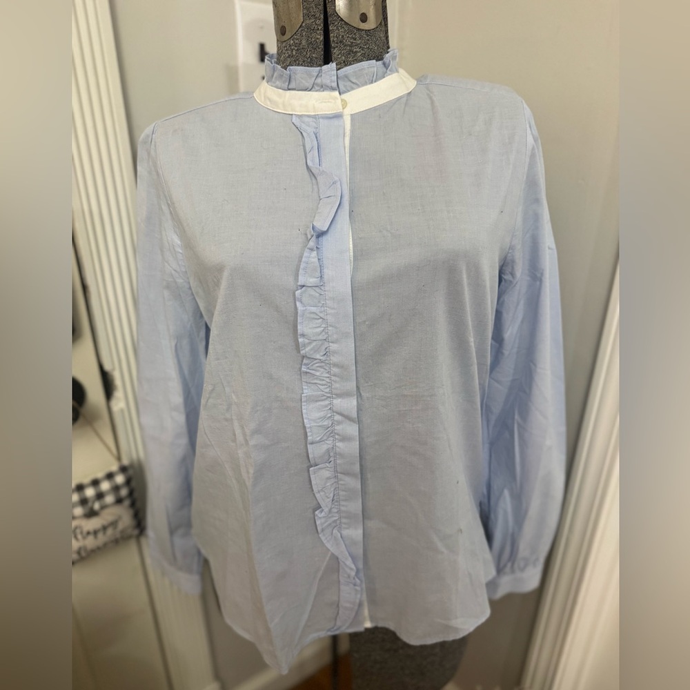 Women’s Loft NWT Blue Ruffle Blouse size Medium